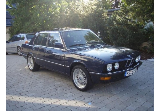 Click image for larger version.&nbsp;

Name:	BMW-525e--1986-.jpg&nbsp;
Views:	469&nbsp;
Size:	148.5 KB&nbsp;
ID:	63356